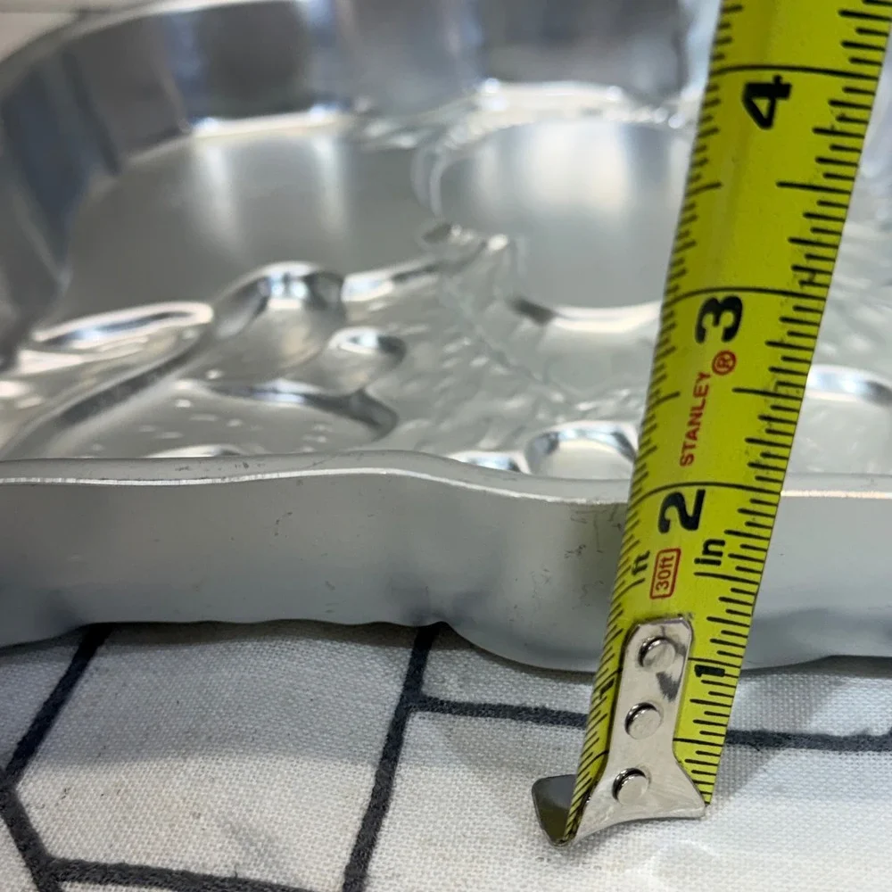 Wilton ALF Cake‎ Pan 13